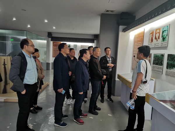 皖南事变烈士陵园2.jpg